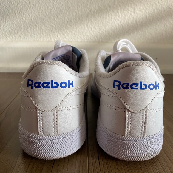 Classic Reeboks - Picture 5 of 10